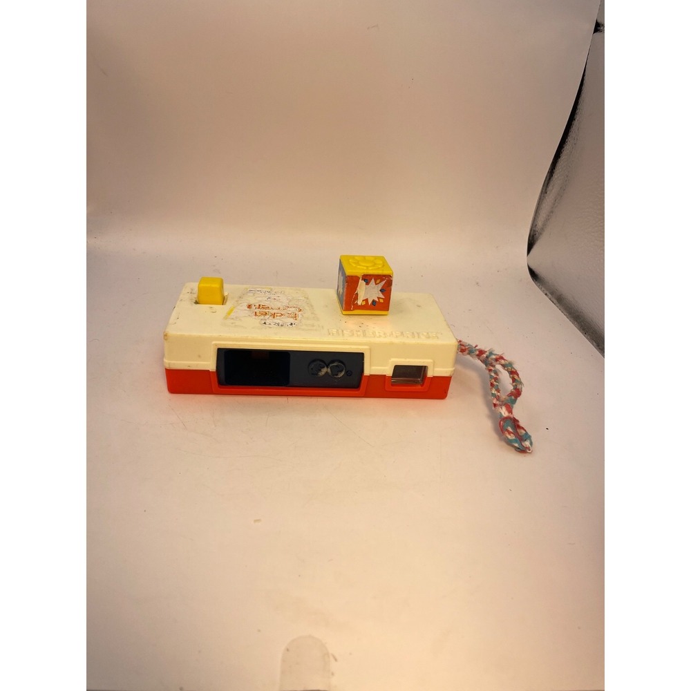 Vintage Fisher Price Toy Pocket Camera 1974 #464‎ Instamatic Zoo Pictures Works